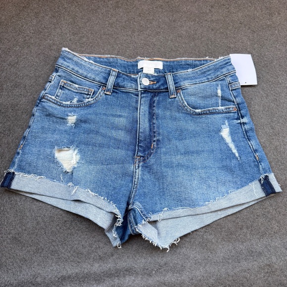 H&M Pants - H&M Denim Blue women's Distressed Shorts size 6 mini pockets nwt  A5